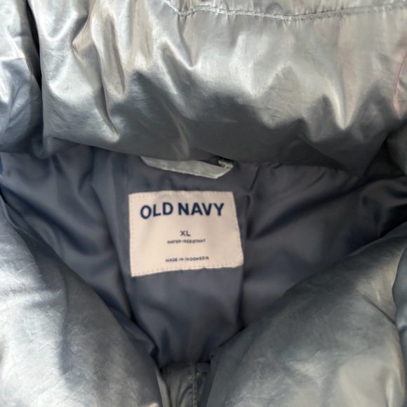Old Navy Silver Puffer Jacket - Picture 3 of 5